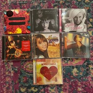 Taylor Swift Feature CD Bundle